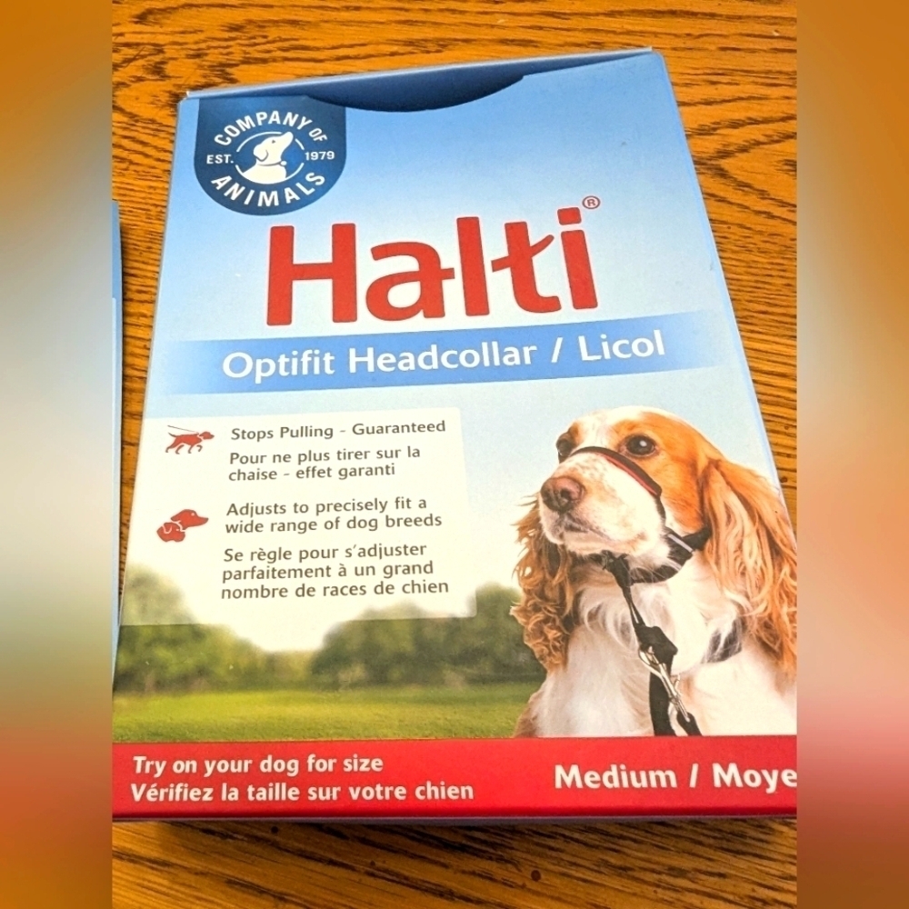 Halti optifit head collar stops pulling. New with tags, size m (16.5-21" neck)